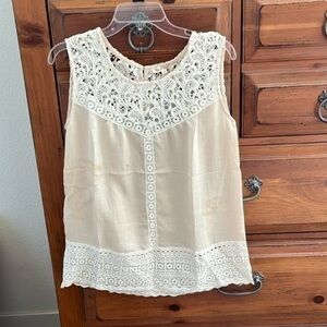 Hem & Thread Women’s Cream Lace Blouse Size Small NWT